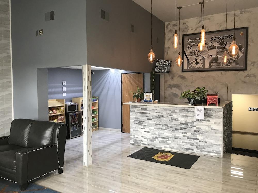 Super 8 By Wyndham Lenexa Overland Park Area/Mall Area Exterior foto